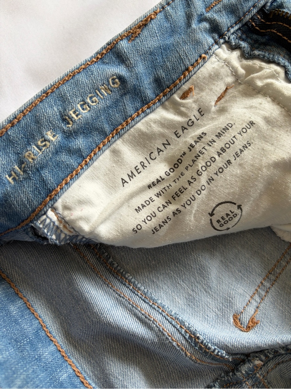 American Eagle Dream Jean High Rise Distressed Skinny Jeggings Light Wash AE 2 R - Picture 7 of 10